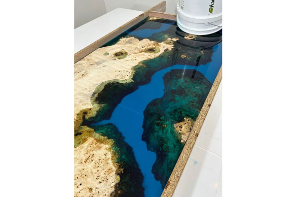 レジンテーブル 倉庫