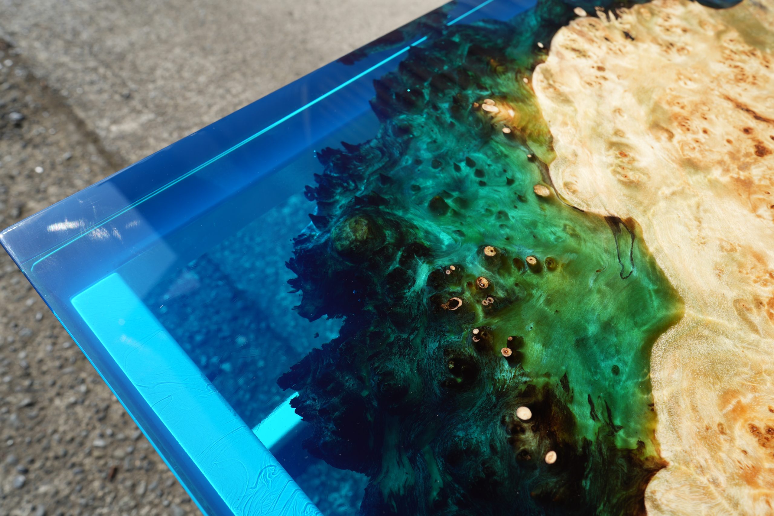 【ポプラ一枚板×クリアブルー】ポプラ×クリアブルー レジンテーブル