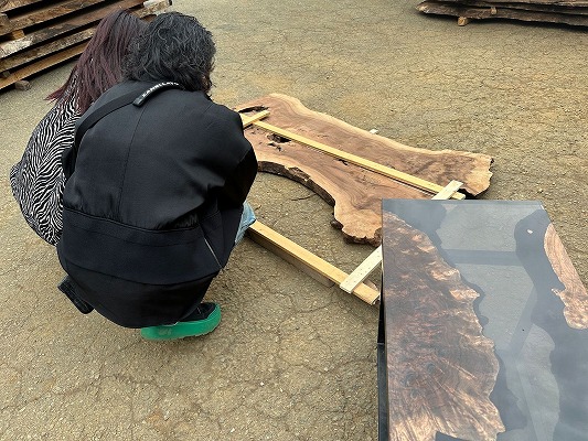 レジンテーブル 倉庫