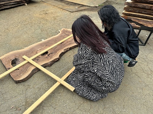 レジンテーブル 倉庫