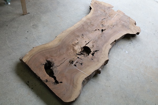 レジンテーブル 倉庫