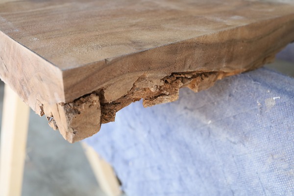 レジンテーブル 倉庫