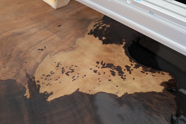 レジンテーブル 倉庫