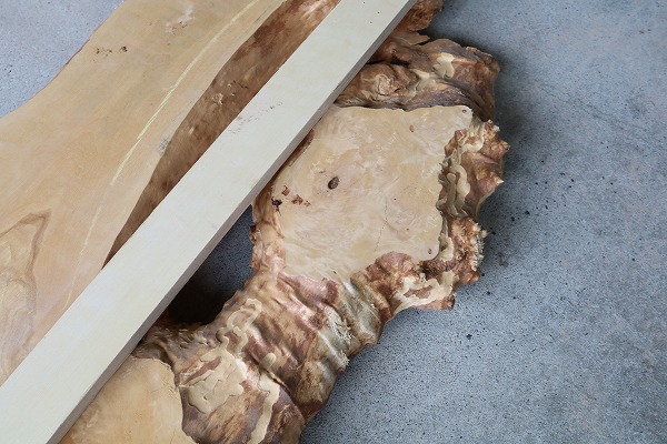 レジンテーブル 倉庫