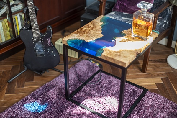 【東京都】オリーブ×クリアブルー レジンテーブル