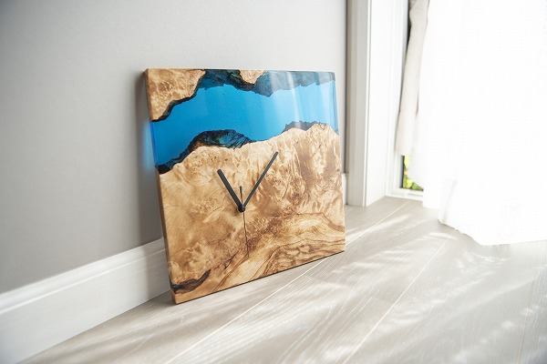 【東京都】オリーブ×クリアブルー レジンテーブル