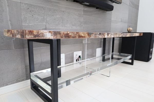 【東京都】ポプラ×クリア レジンカウンター