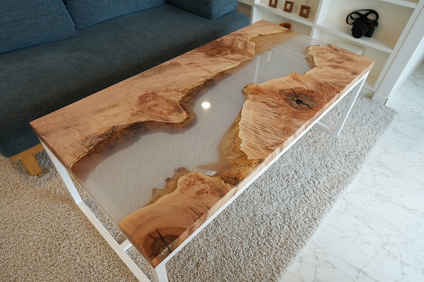 【福岡県】メープル×クリアホワイト レジンテーブル