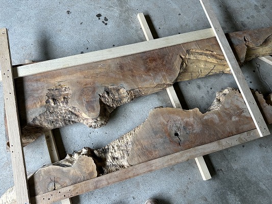 レジンテーブル 倉庫