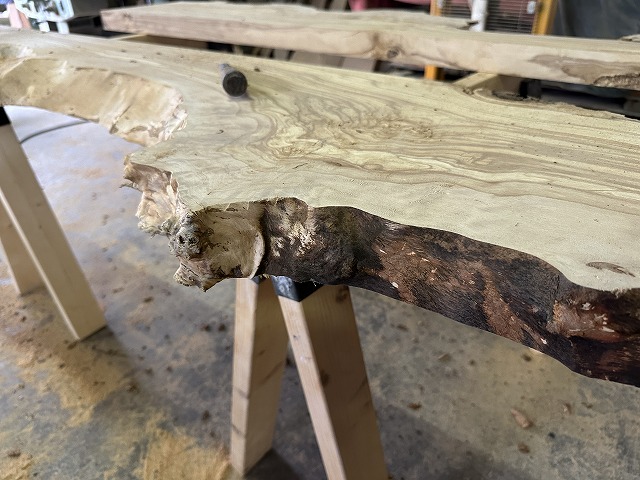 レジンテーブル 倉庫