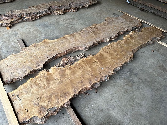 レジンテーブル 倉庫