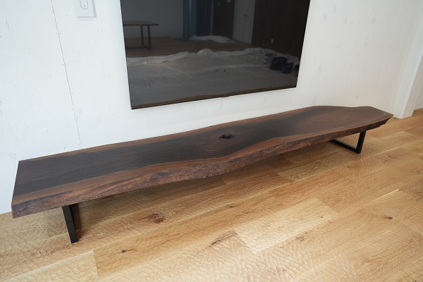 【東京都】大型ポプラ×shinkaiブルーレジンテーブル