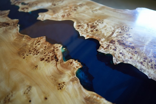 レジンテーブル 倉庫