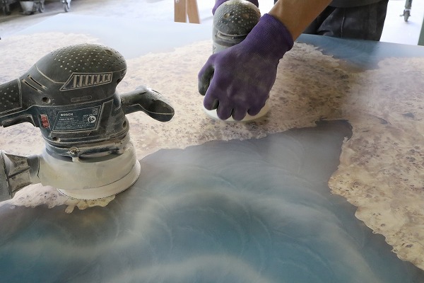 レジンテーブル 倉庫