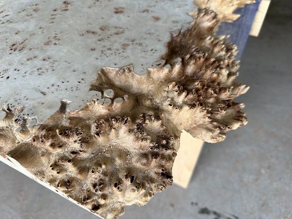 レジンテーブル 倉庫