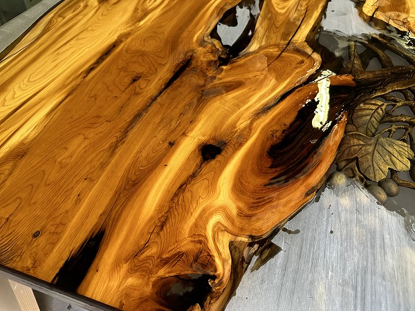 レジンテーブル 倉庫