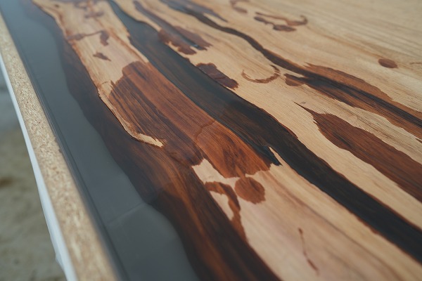 レジンテーブル 倉庫