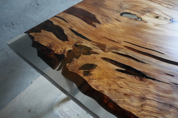 【鹿児島県】持ち込み屋久杉一枚板×dark IIクリアレジンテーブルへ