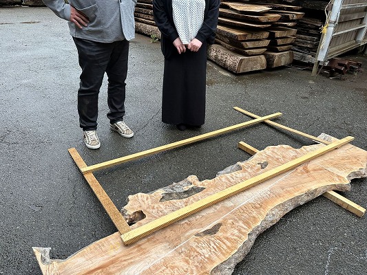 レジンテーブル 倉庫