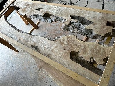 レジンテーブル 倉庫