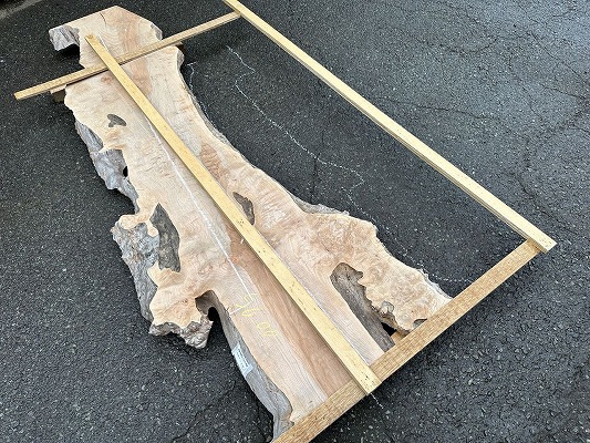 レジンテーブル 倉庫