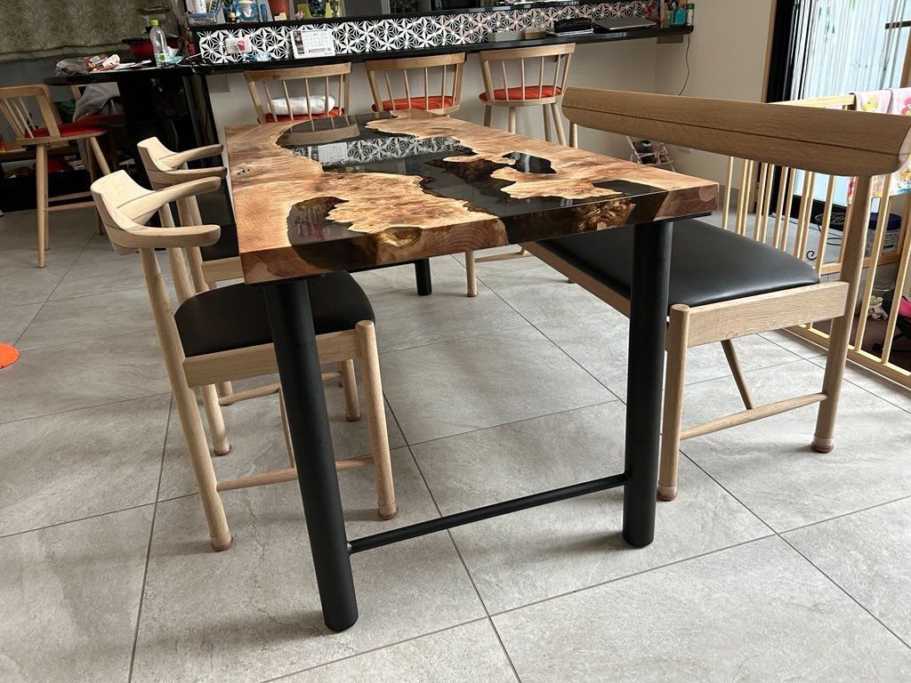 【京都府】メープル×dark IIクリアレジンテーブル