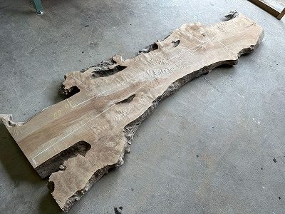 レジンテーブル 倉庫