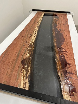 レジンテーブル 倉庫