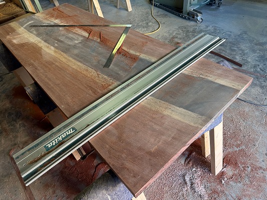 レジンテーブル 倉庫