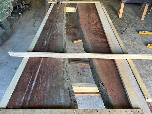 レジンテーブル 倉庫