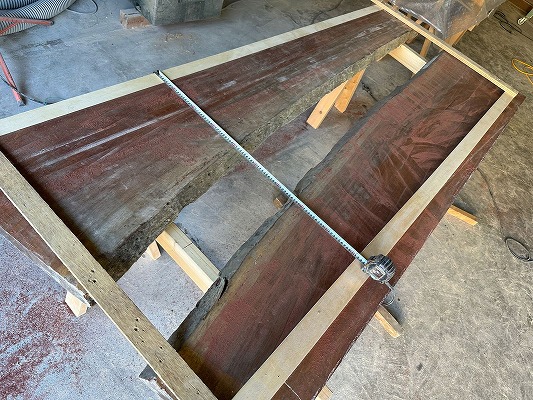 レジンテーブル 倉庫