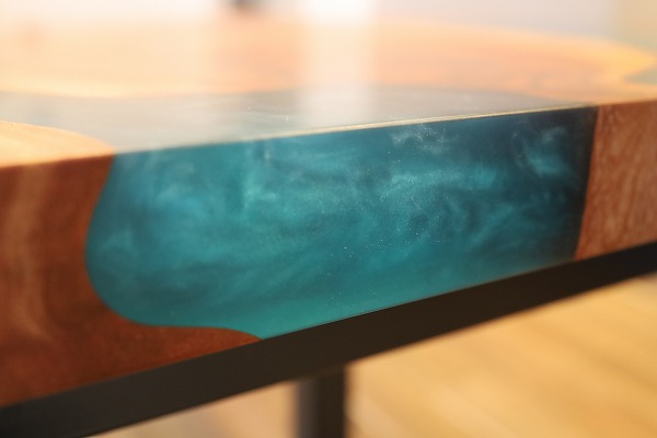 【静岡県】栃×クリア レジンテーブル