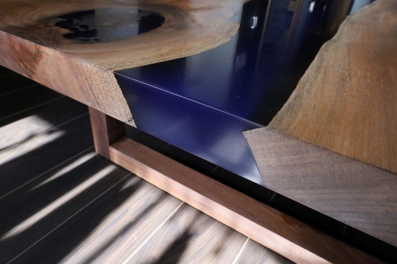 【愛知県】ブラックウォールナット×sinkaiブルー レジンテーブル