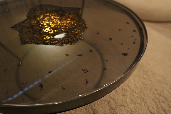 【東京都大田区】隕石（本物）レジンテーブル