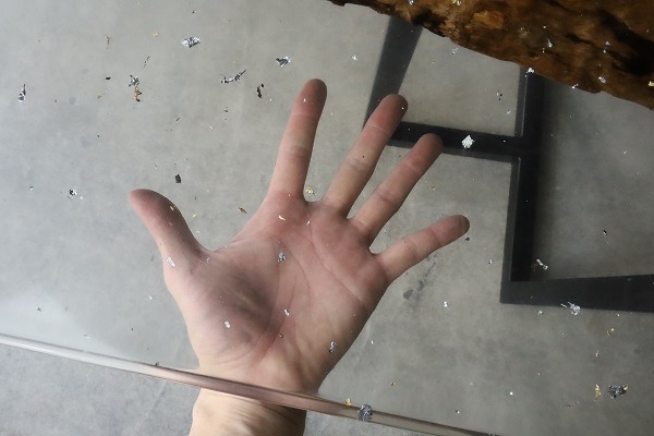 【東京都】クラロウォールナット×クリア×金箔・銀箔 レジンテーブル