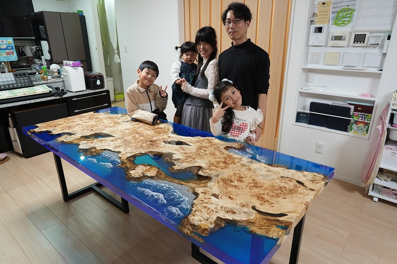 【岐阜県】ポプラ×Oceanレジンテーブル