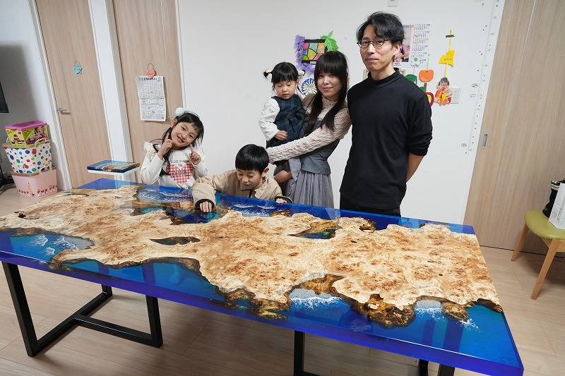 【岐阜県】ポプラ×Oceanレジンテーブル